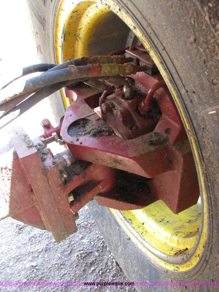 image for item 3083 2002 Case IH 2388 RWA combine