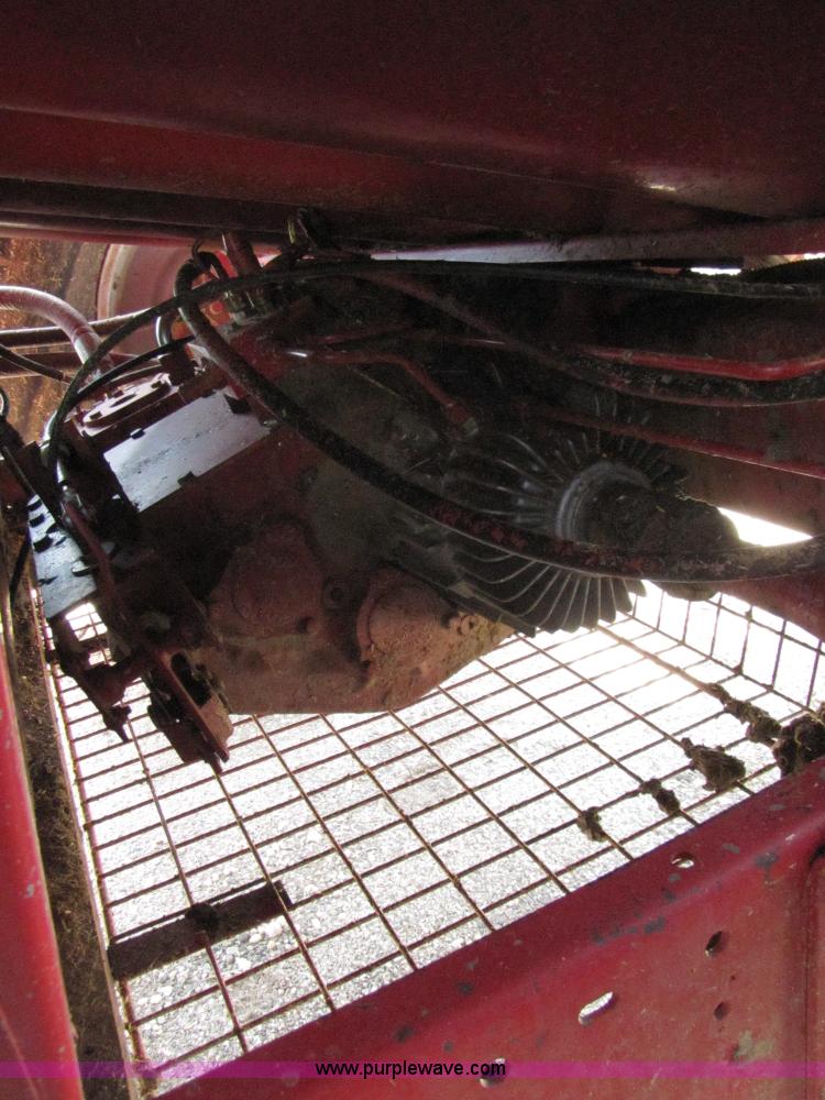 image for item 3083 2002 Case IH 2388 RWA combine