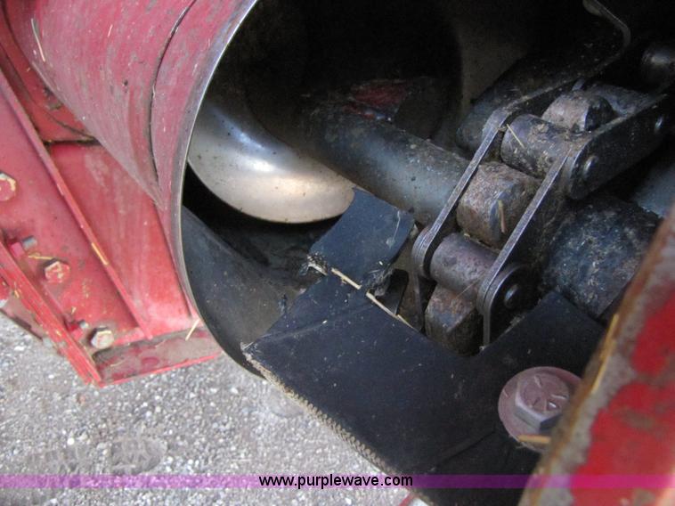 image for item 3083 2002 Case IH 2388 RWA combine