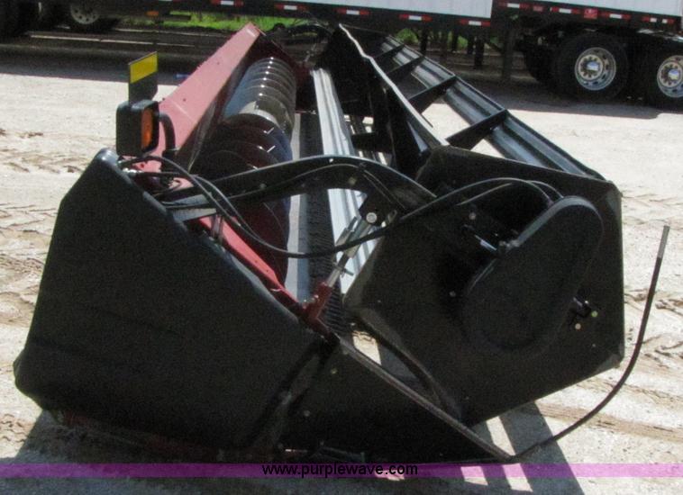 image for item 3084 2004 Case IH 1010 30' rigid platform