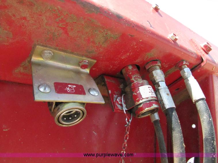 image for item 3084 2004 Case IH 1010 30' rigid platform