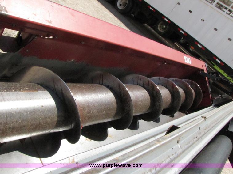 image for item 3084 2004 Case IH 1010 30' rigid platform