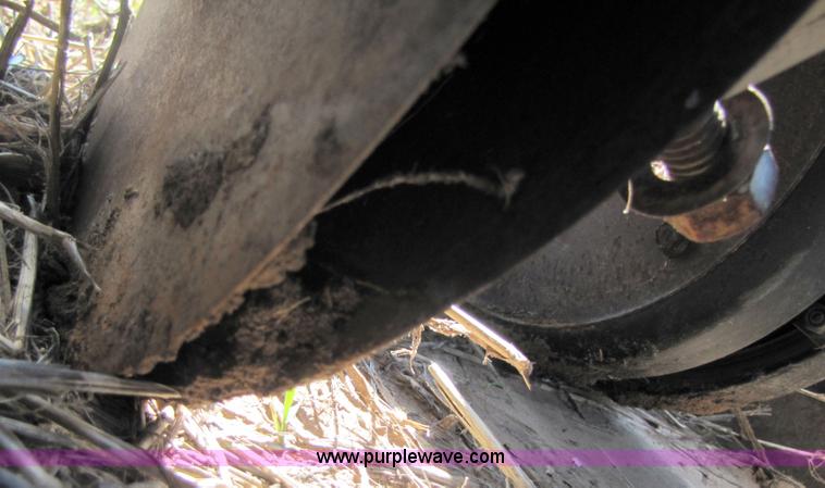 image for item 3423 John Deere 520 grain drill