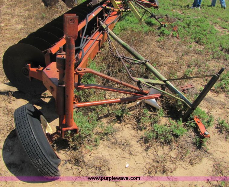 image for item 3429 Krause 24 disc one way plow