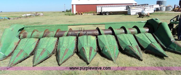 image for item 3435 John Deere 853 all crop header