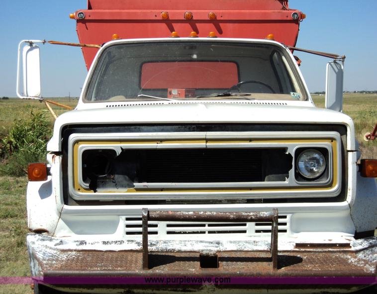 image for item 3437 1978 Chevrolet truck