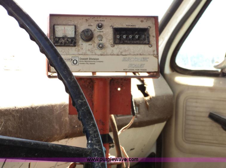 image for item 3437 1978 Chevrolet truck