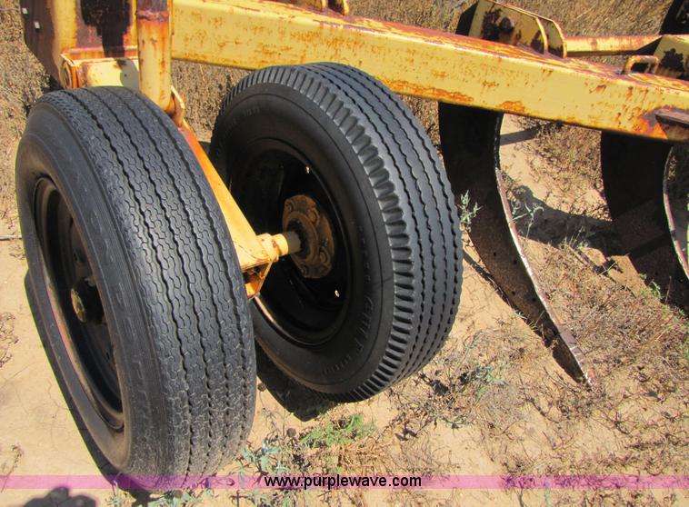 image for item 3441 Big Ox nine shank ripper plow