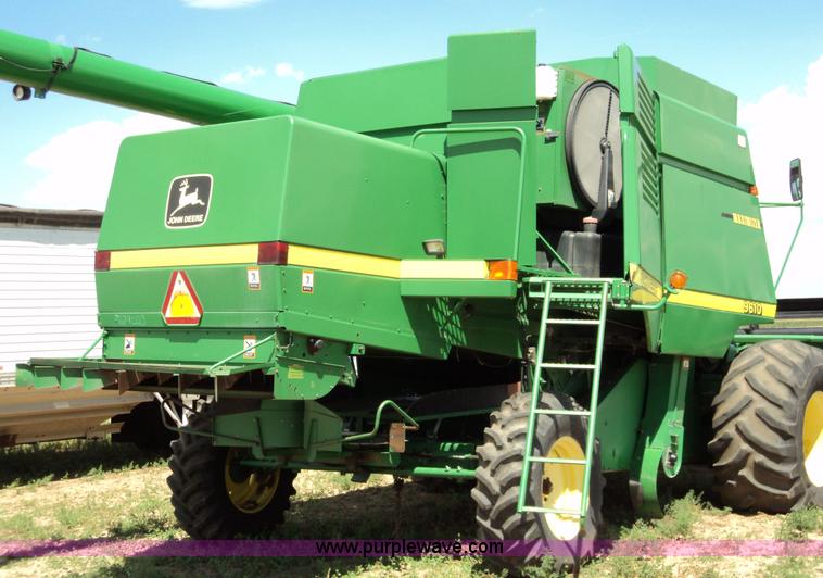 image for item 9100 John Deere 9610 combine