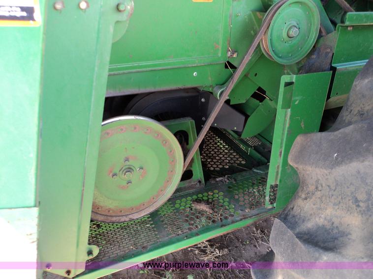 image for item 9100 John Deere 9610 combine