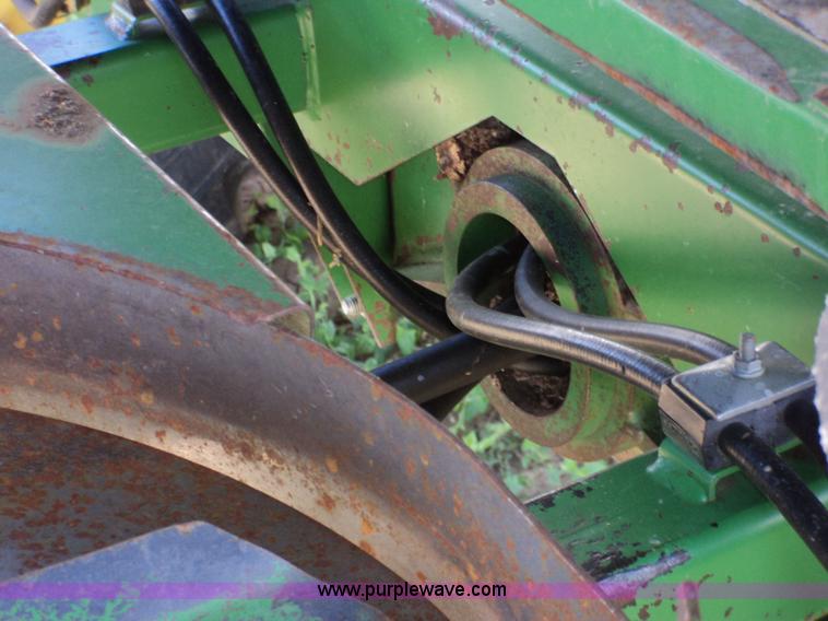image for item 9100 John Deere 9610 combine