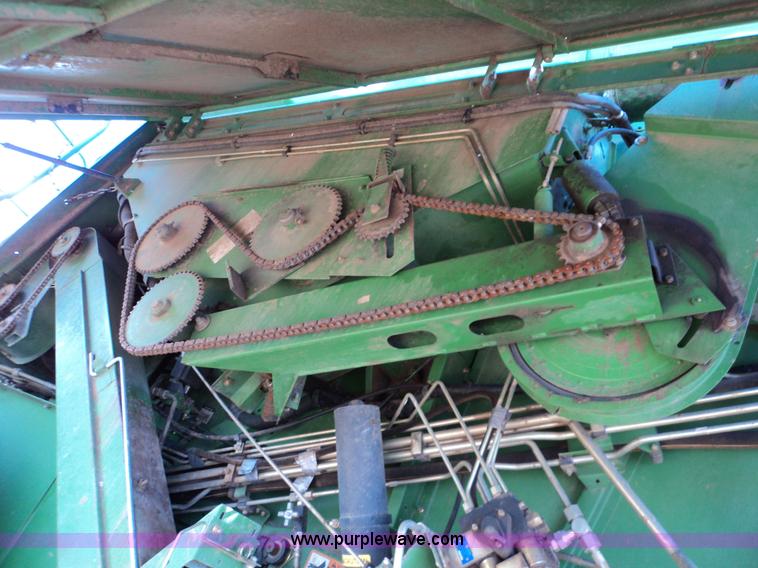 image for item 9100 John Deere 9610 combine