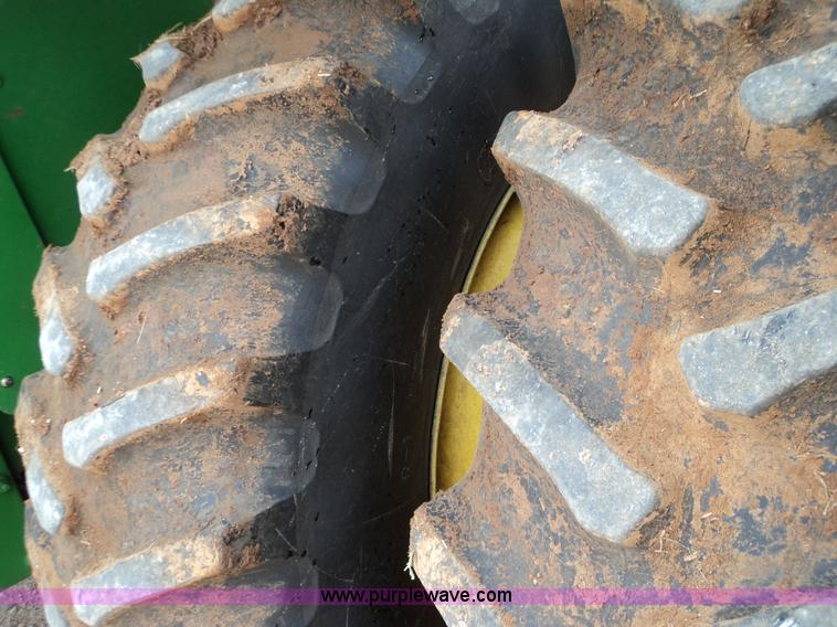 image for item 9500 2005 John Deere 9860STS combine