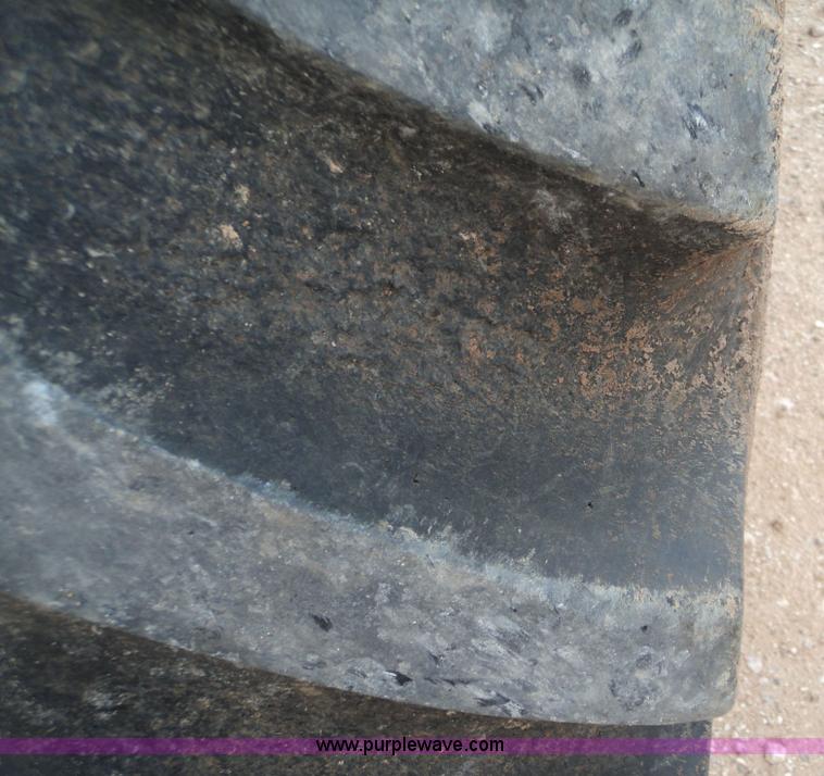 image for item 9500 2005 John Deere 9860STS combine