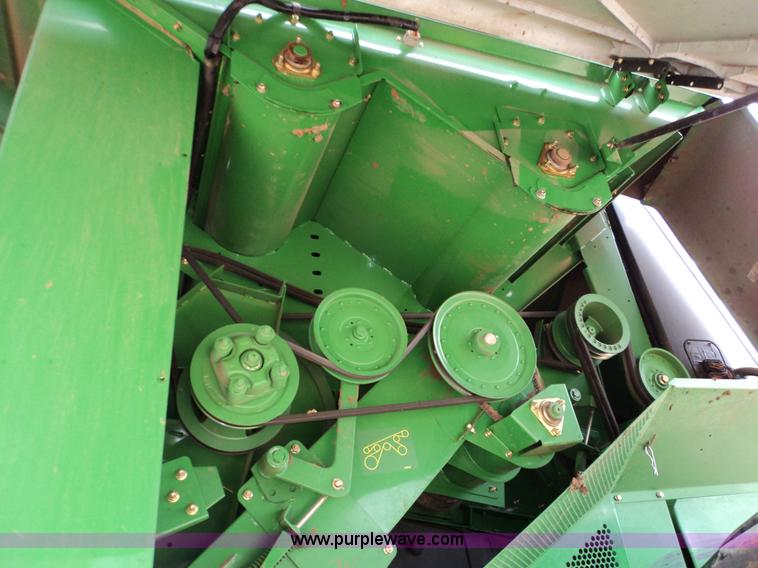 image for item 9500 2005 John Deere 9860STS combine