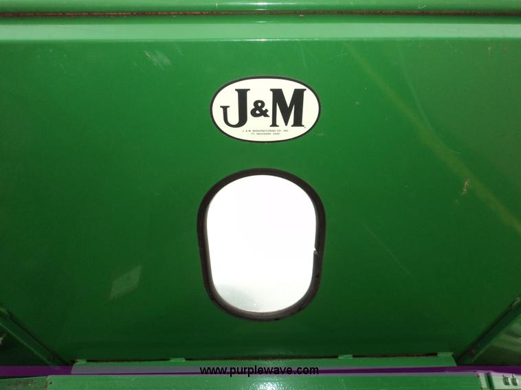 image for item 9500 2005 John Deere 9860STS combine