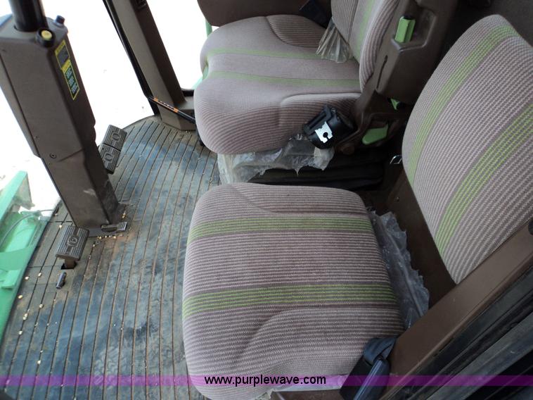 image for item 9500 2005 John Deere 9860STS combine