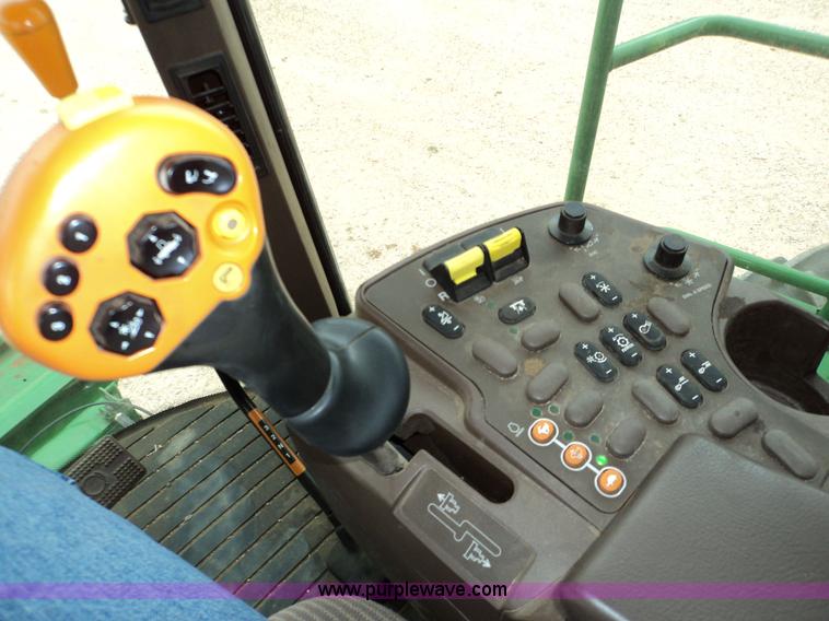 image for item 9500 2005 John Deere 9860STS combine