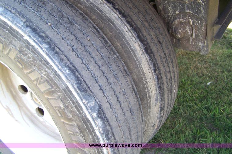 image for item 1000 2007 Wilson 50' x 102" spread-axle grain trailer with 78" sides