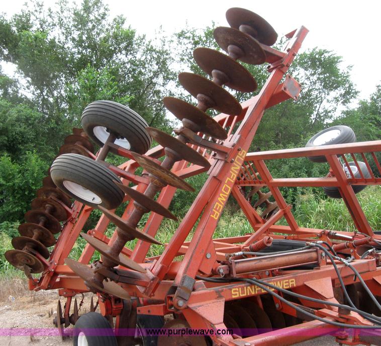 image for item 2596 Sunflower G 29' double offset disk