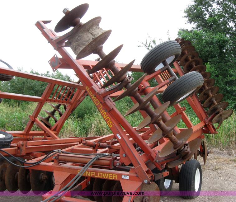 image for item 2596 Sunflower G 29' double offset disk