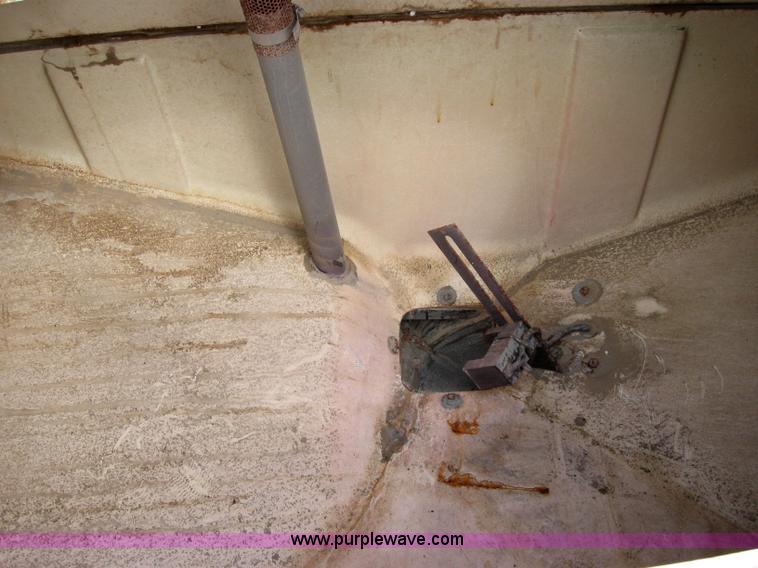 image for item 2599 Case IH 900 eight row planter