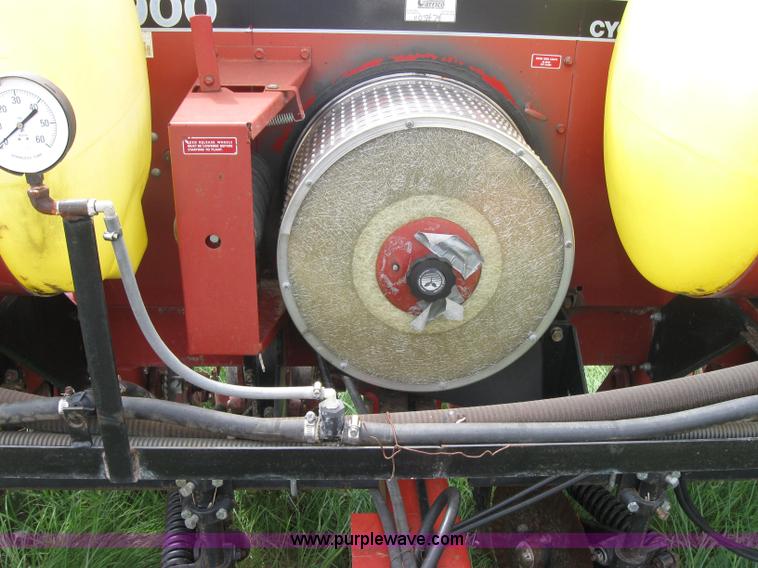 image for item 2599 Case IH 900 eight row planter