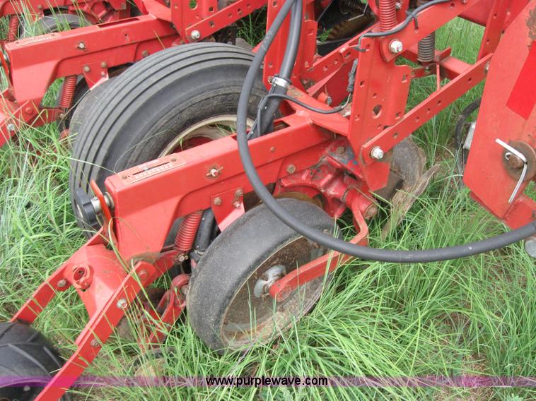 image for item 2599 Case IH 900 eight row planter