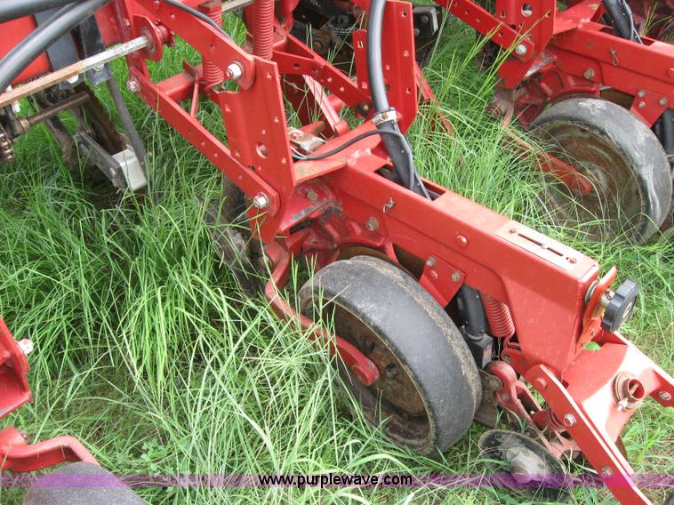 image for item 2599 Case IH 900 eight row planter