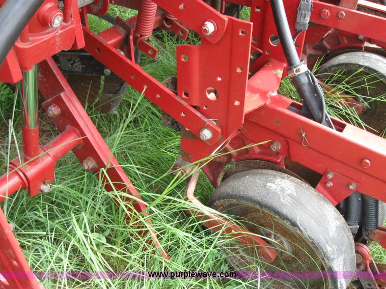 image for item 2599 Case IH 900 eight row planter