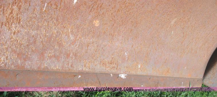 image for item 2636 2004 14" Otter dozer blade