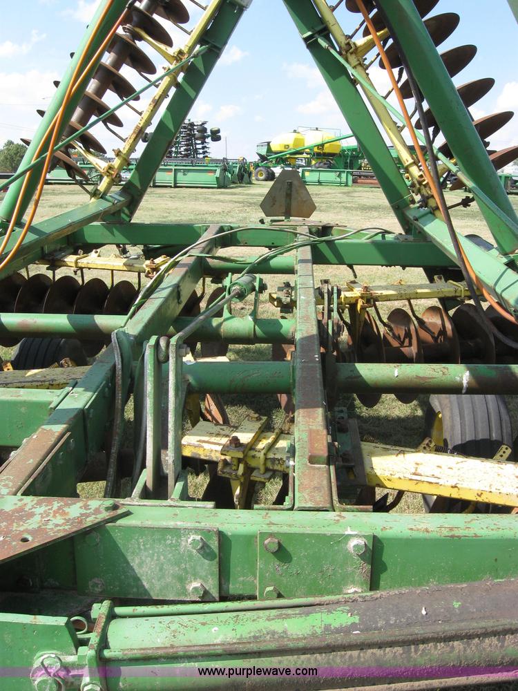 image for item 2637 John Deere 330 tandem disk