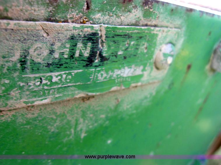 image for item 2637 John Deere 330 tandem disk