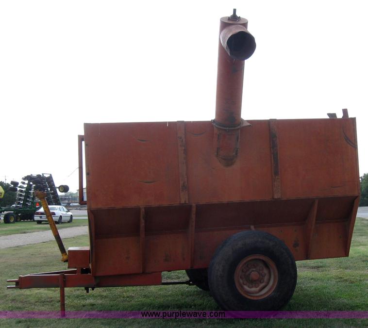 image for item 2638 Phares & Wilkins grain cart