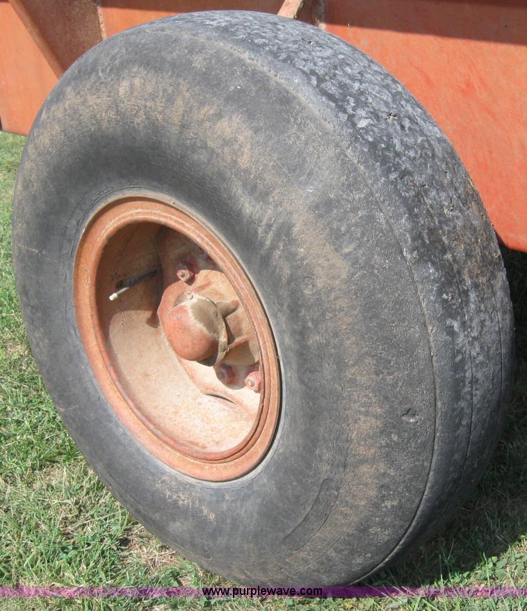 image for item 2638 Phares & Wilkins grain cart