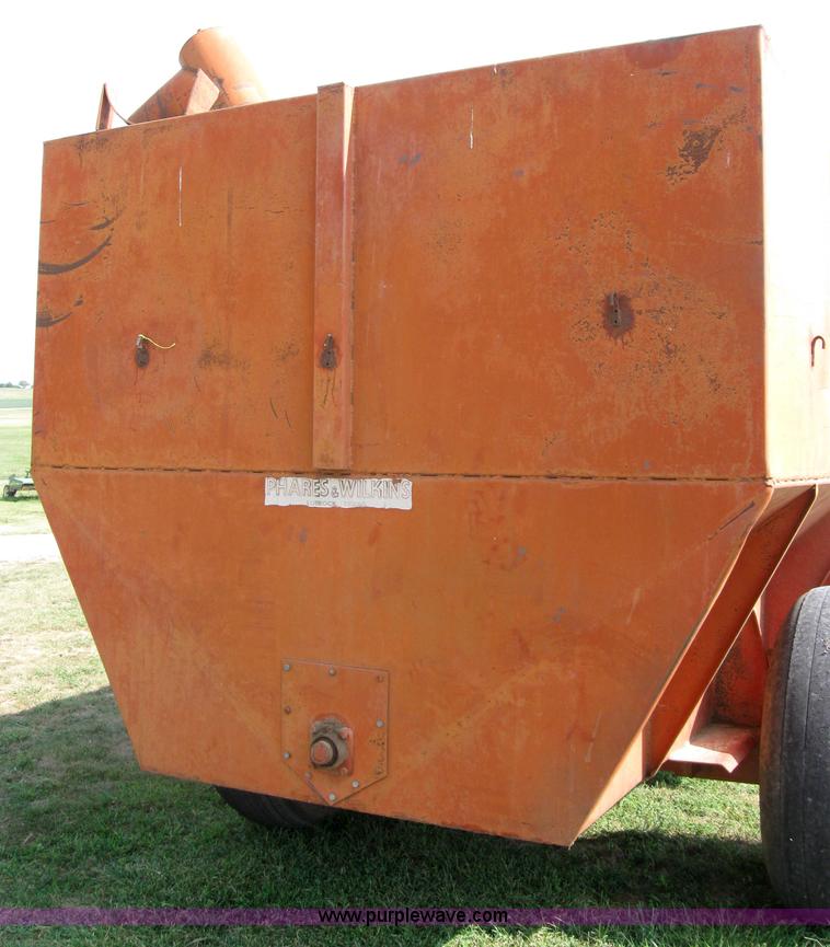 image for item 2638 Phares & Wilkins grain cart