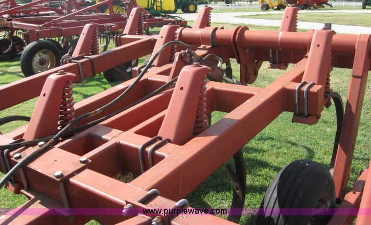 image for item 2640 White 445 disc chisel