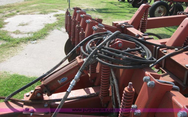 image for item 2640 White 445 disc chisel