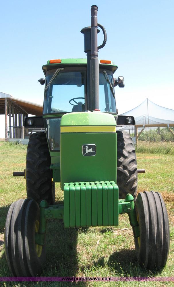 image for item 2655 1976 John Deere 4630 tractor