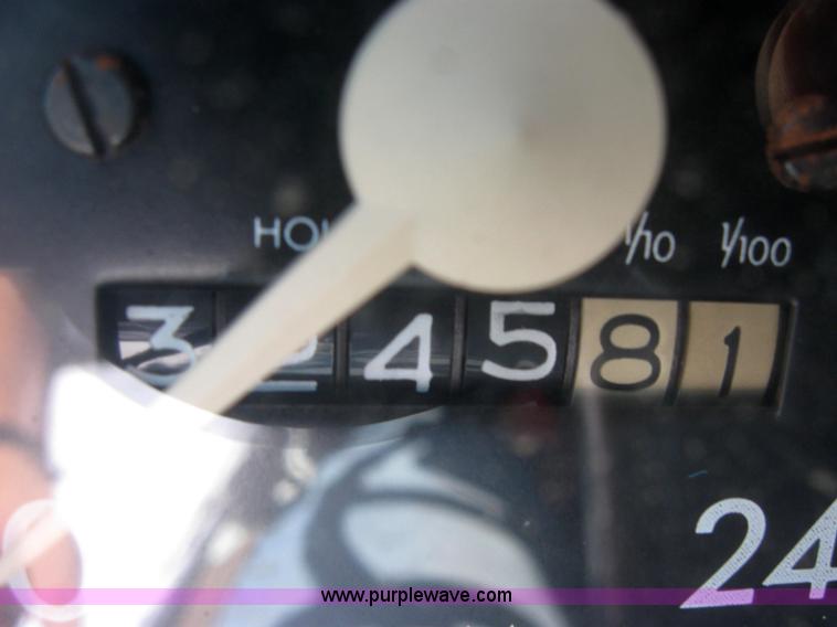 image for item 2663 1979 GMC General semi truck