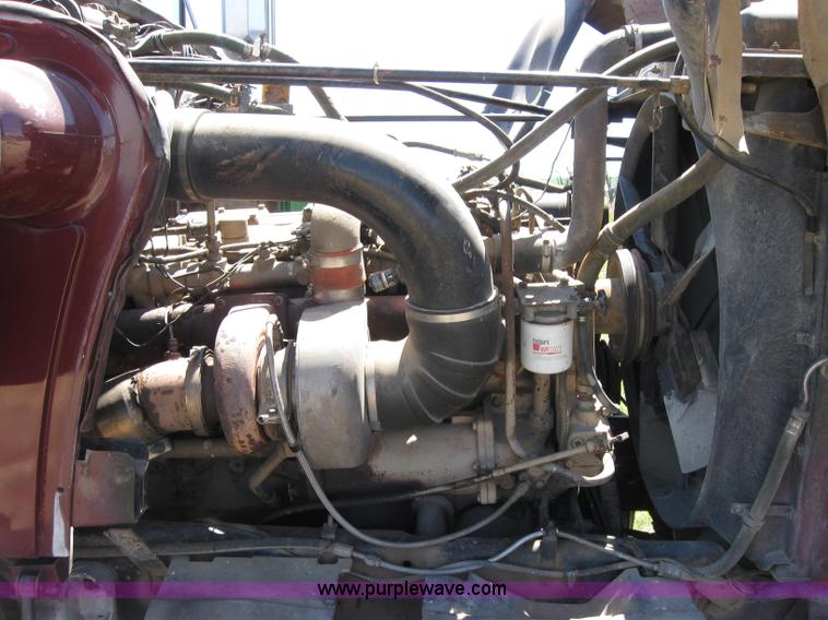 image for item 2663 1979 GMC General semi truck