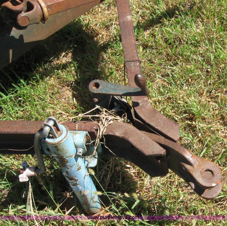 image for item 2665 Grain-o-vator 20 grain cart