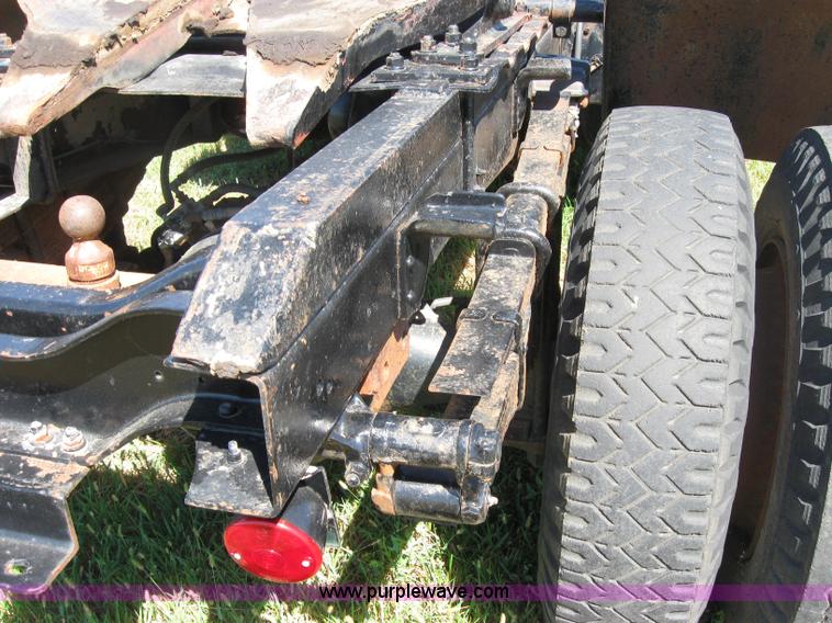 image for item 2668 1967 International 190 truck