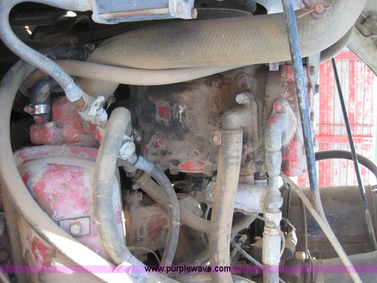 image for item 2668 1967 International 190 truck