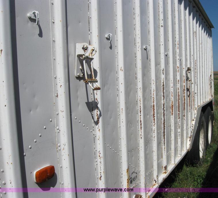 image for item 2672 1973 Hobbs 38' grain trailer
