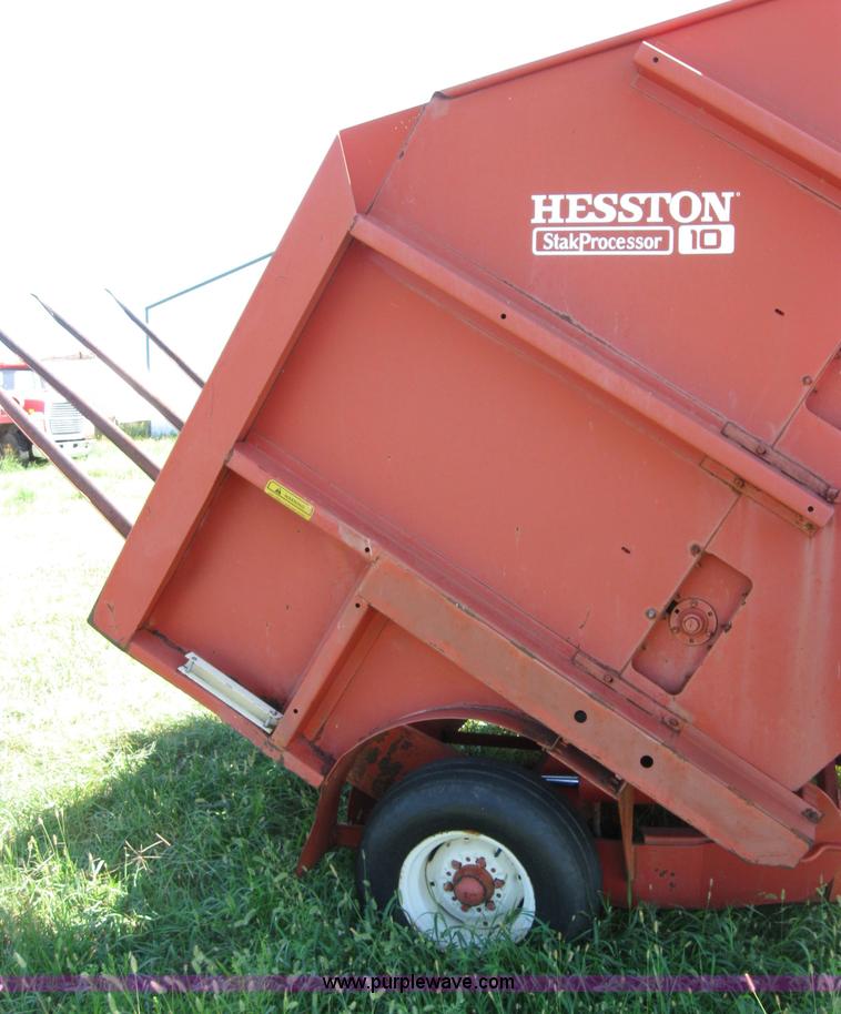 image for item 2673 Hesston Stak Processor 10