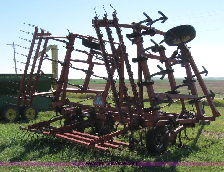 image for item 2676 Hesston 2210 field cultivator