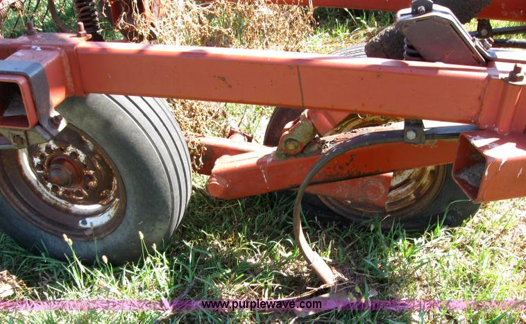 image for item 2676 Hesston 2210 field cultivator