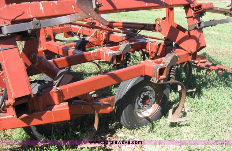 image for item 2676 Hesston 2210 field cultivator