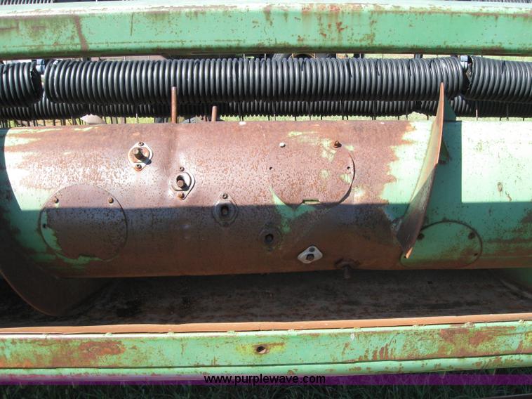 image for item 2677 John Deere 215 platform header